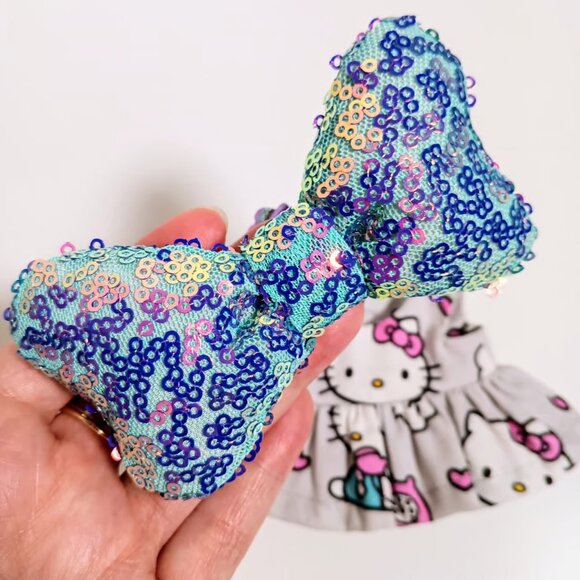 Custom Hello Kitty Dress and Oversized Sequin Bow Made to fit Labubu - Picture 2 of 5
